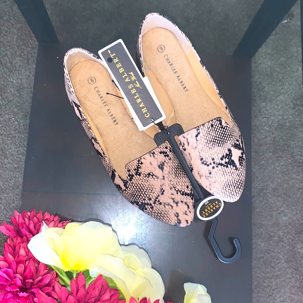 Charles Albert snake skin flats 🥿